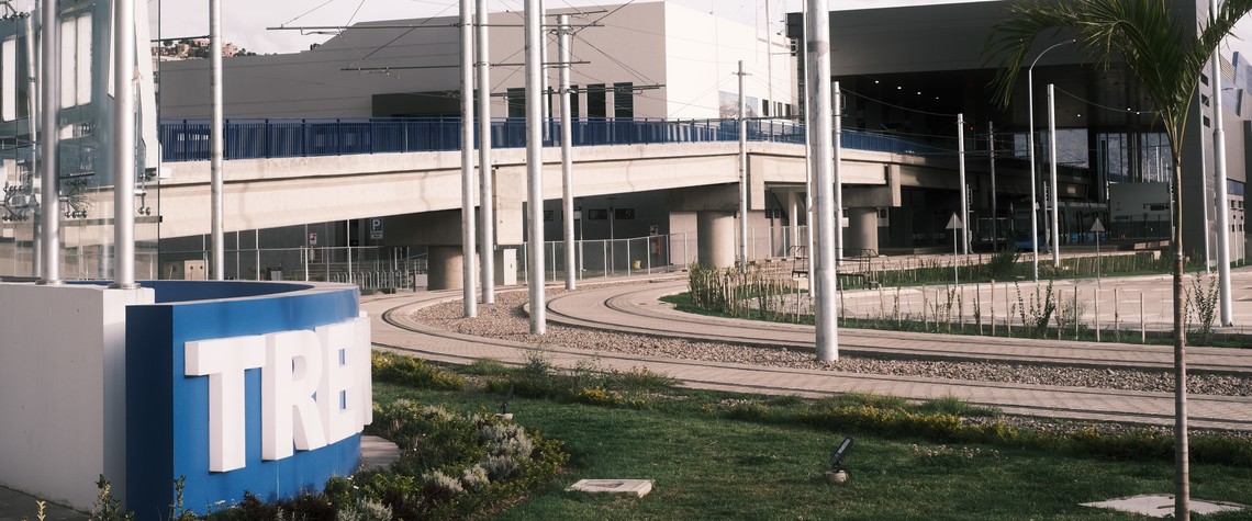 Slide hauptbahnhof cochabamba